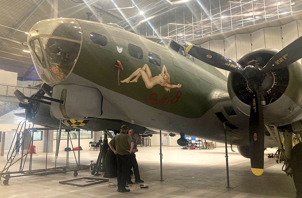 Europe's Last B-17 Plane Cleared To Fly Again From Duxford - BBC News