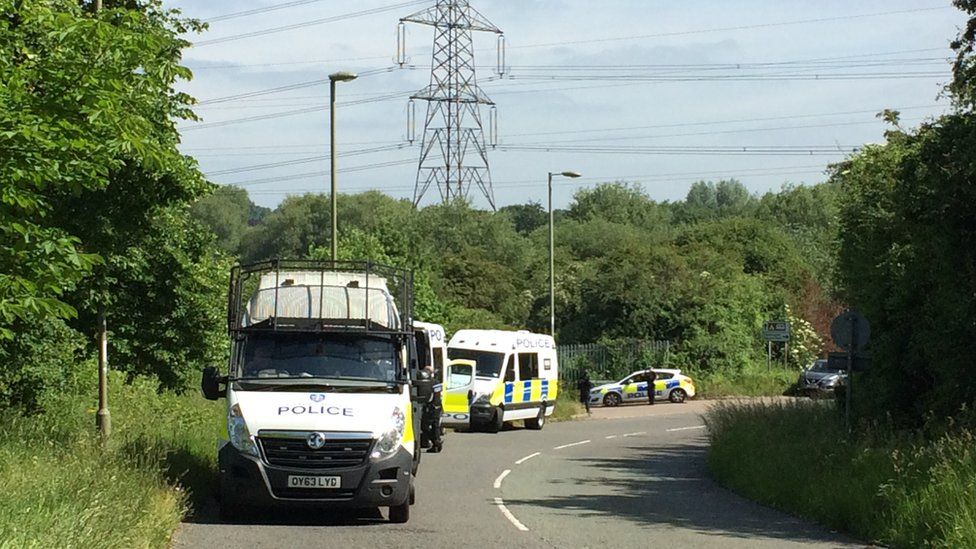 Oxford Modern Slavery Raids Four Arrested Bbc News 