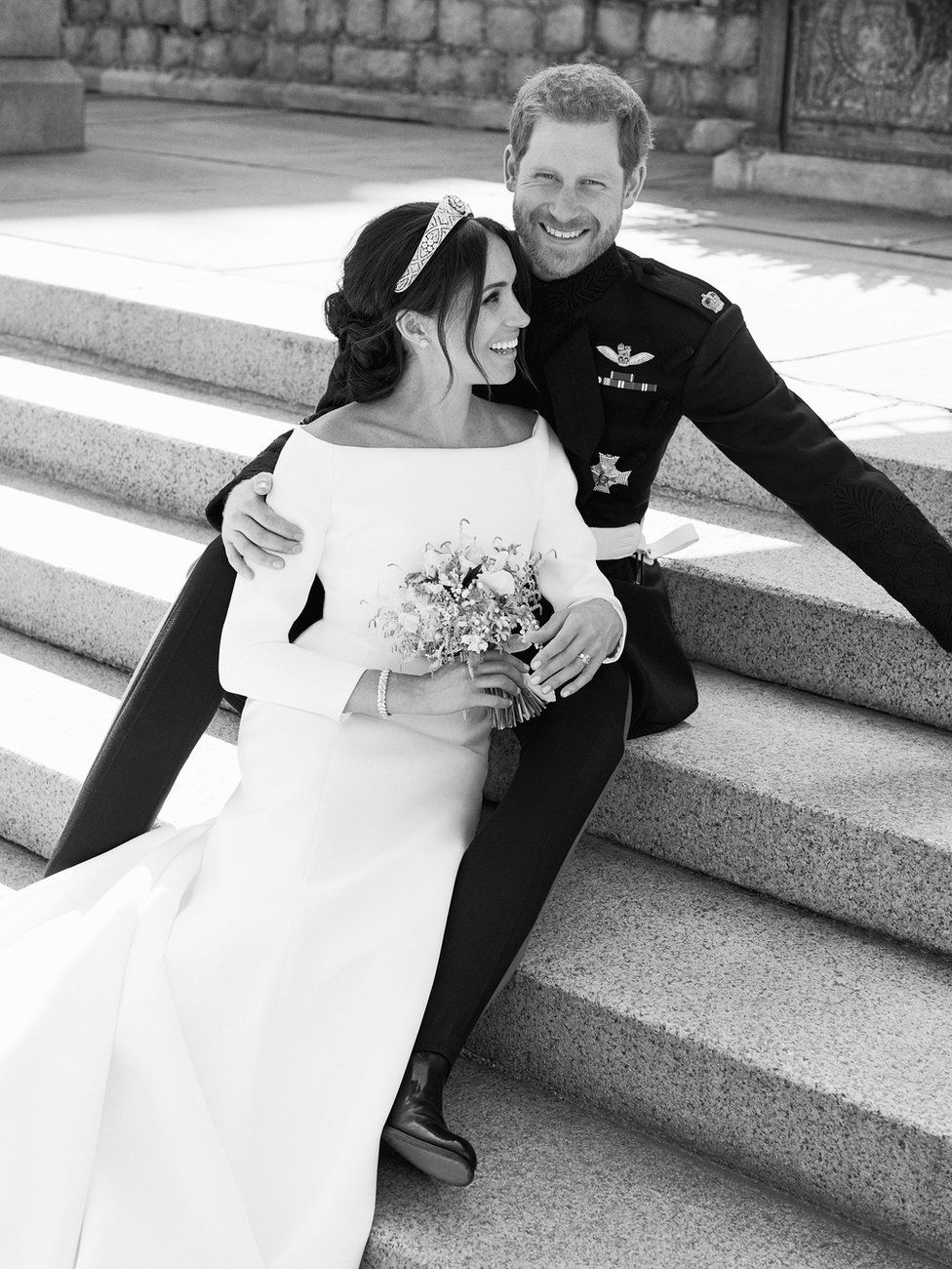 Harry and Meghan on the steps
