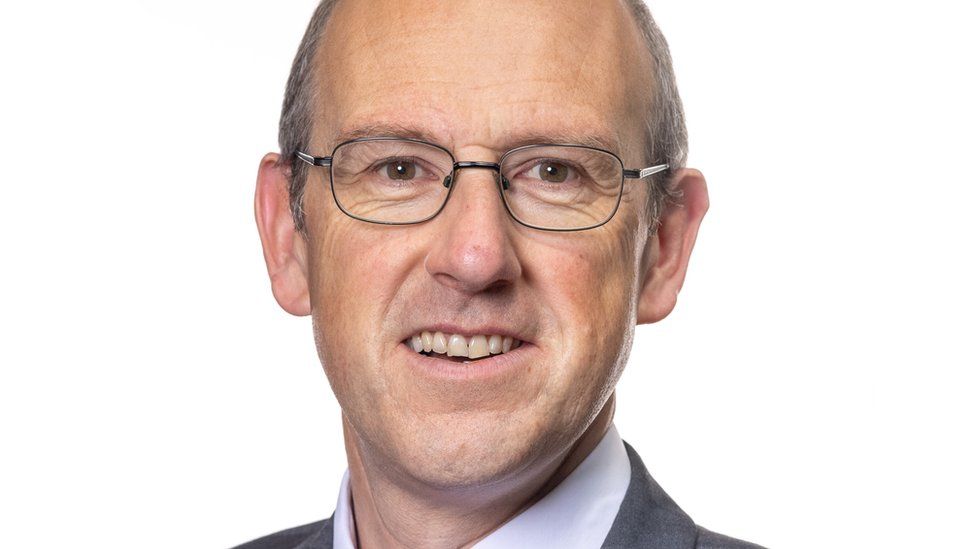 Llyr Gruffydd