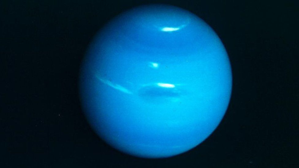 Neptune: Planet has got colder by eight degrees Celsius - BBC Newsround