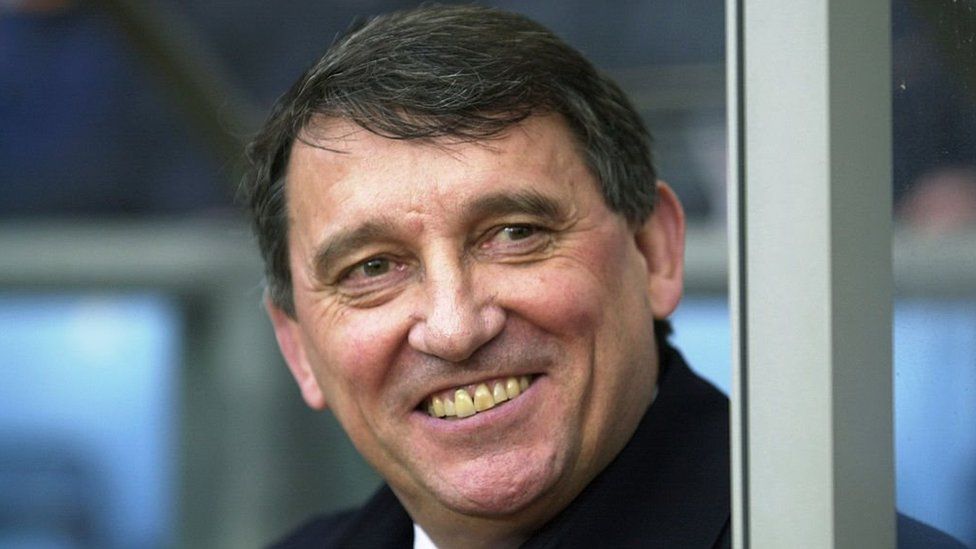 Graham Taylor statue planned by Watford FC - BBC News