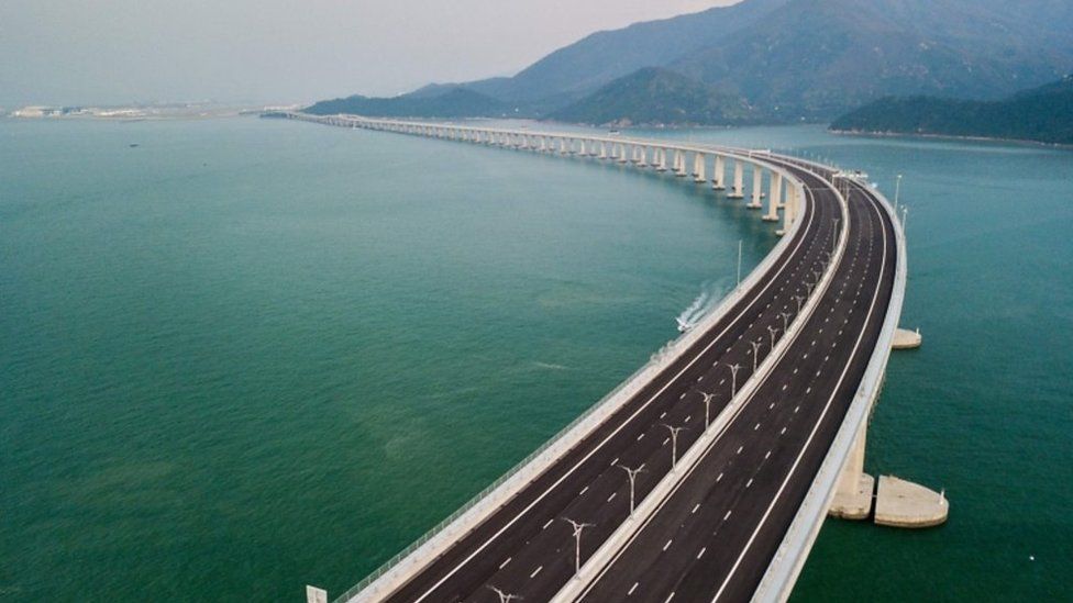 Hong Kong Zhuhai bridge