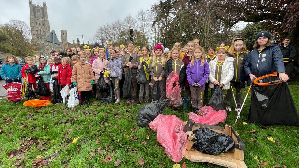 Girlguides taking part in an Ely litter pick
