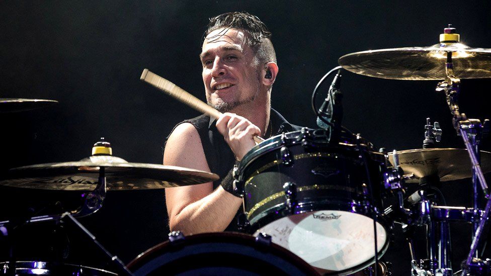 the offspring drummer