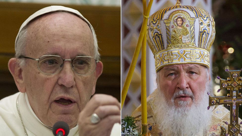 Pope Francis (left) and Patriarch Kirill
