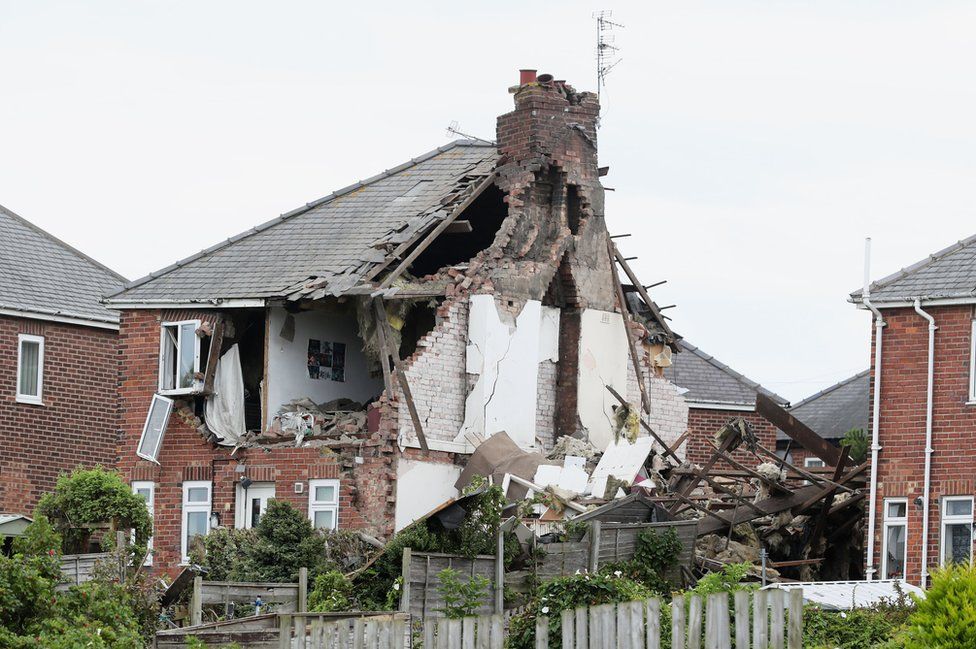 Sunderland Gas Explosion: Woman Hurt As House 'blown Apart' - BBC News