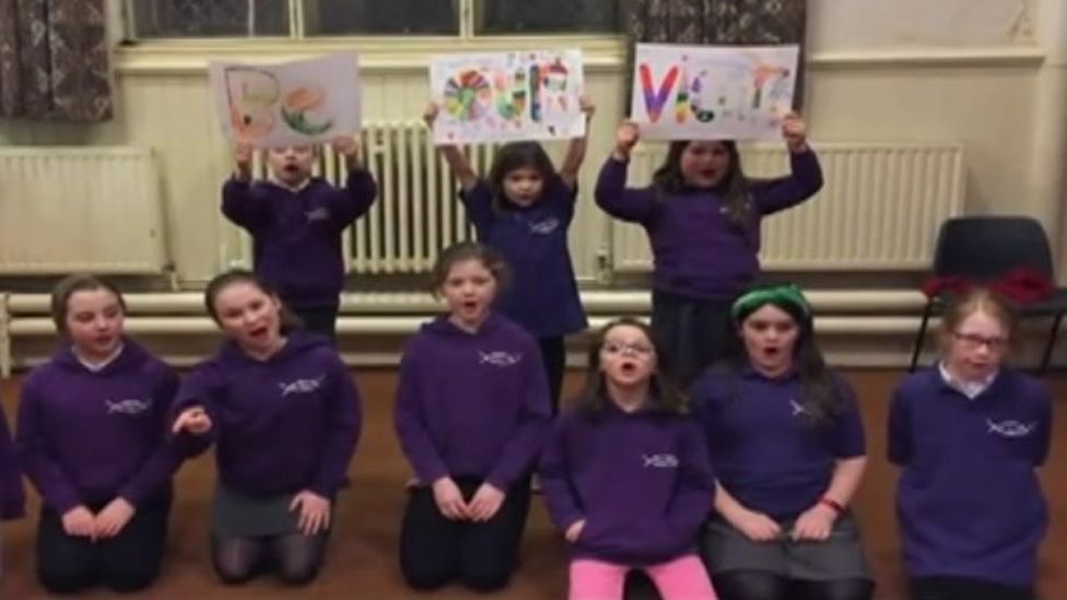 Singing job advert attracts new vicar to West Yorkshire BBC News