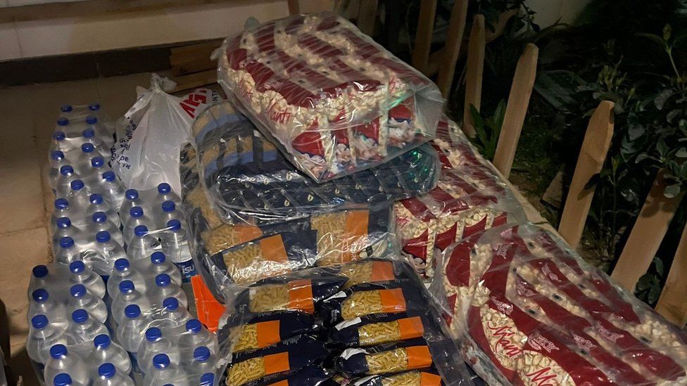 Food and water supplies for people in Turkey