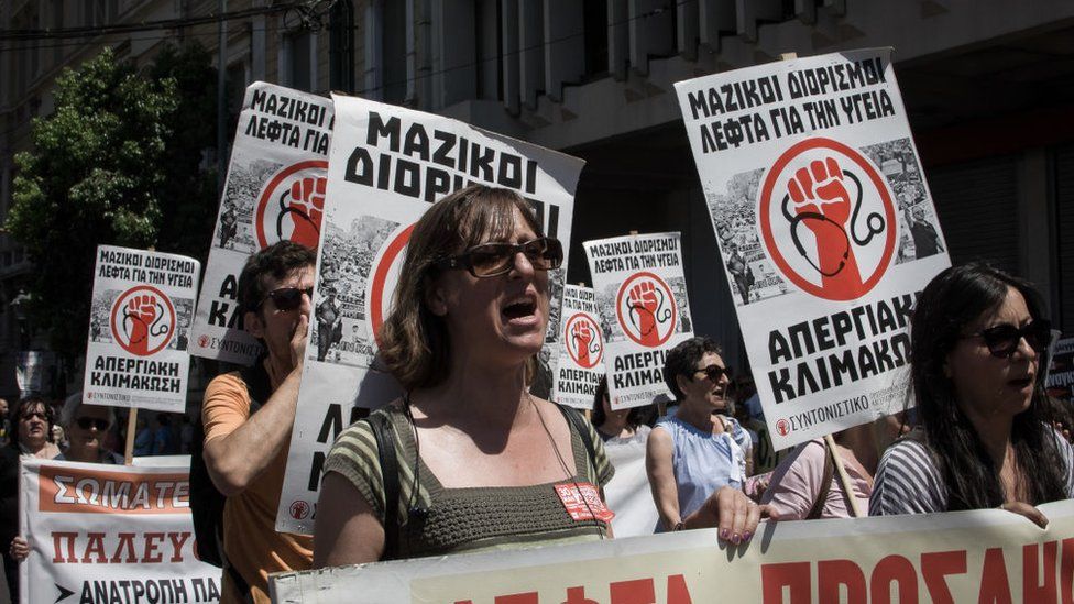 Protesters taking part in a part nationwide 24-hour strike against reforms linked to Greece's third and final bailout, in May 2018