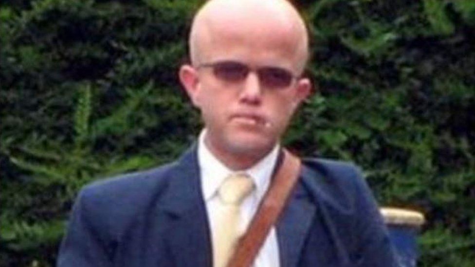 Harry Potter actor Nicholas Read admits exposing self at arcade - BBC News
