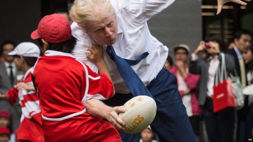 Boris drops the shoulder