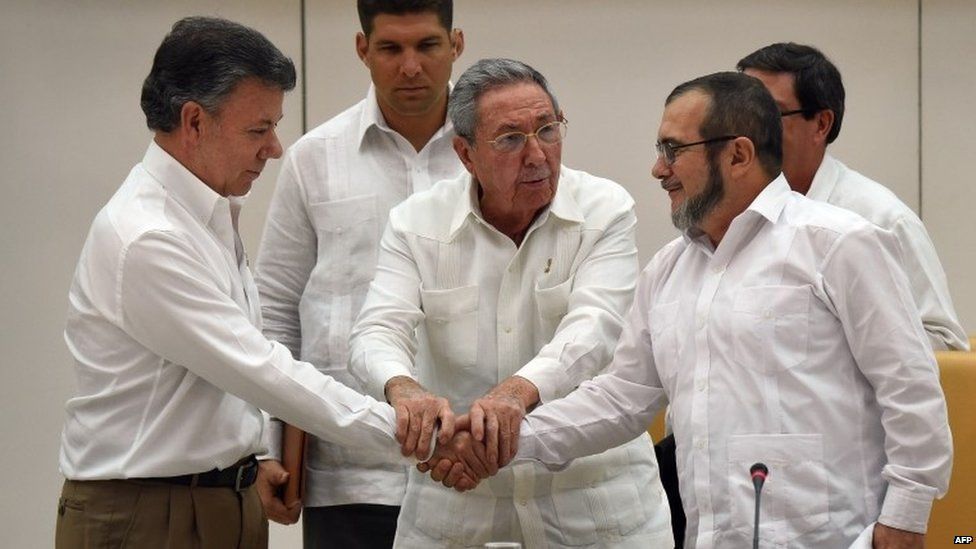 Juan Manuel Santos, Raul Castro and Timochenko in Havana