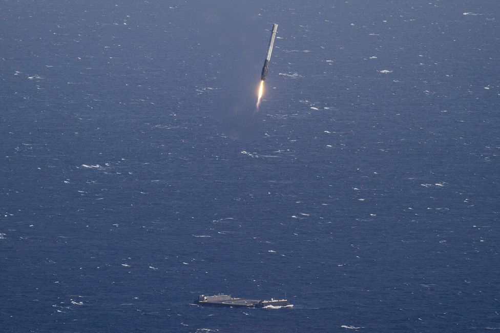 Falcon booster landing