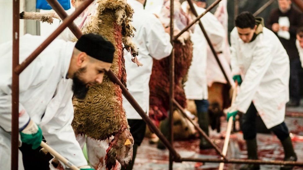 Le personnel du NHS part faute de viande halal