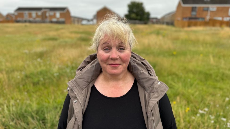 Residents in exRAF Lakenheath homes claim promises were broken BBC News