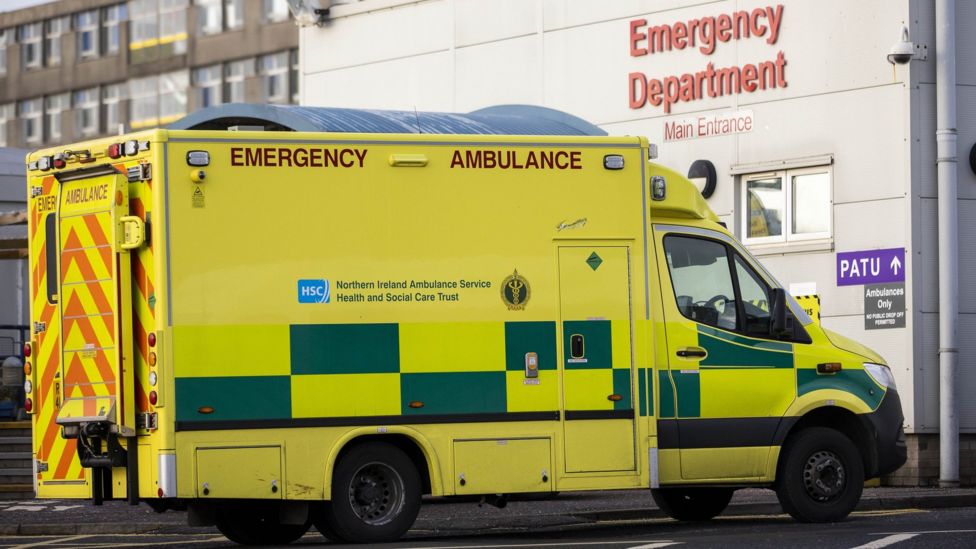 Gloucestershire police take people to A&E when ambulances busy - BBC News