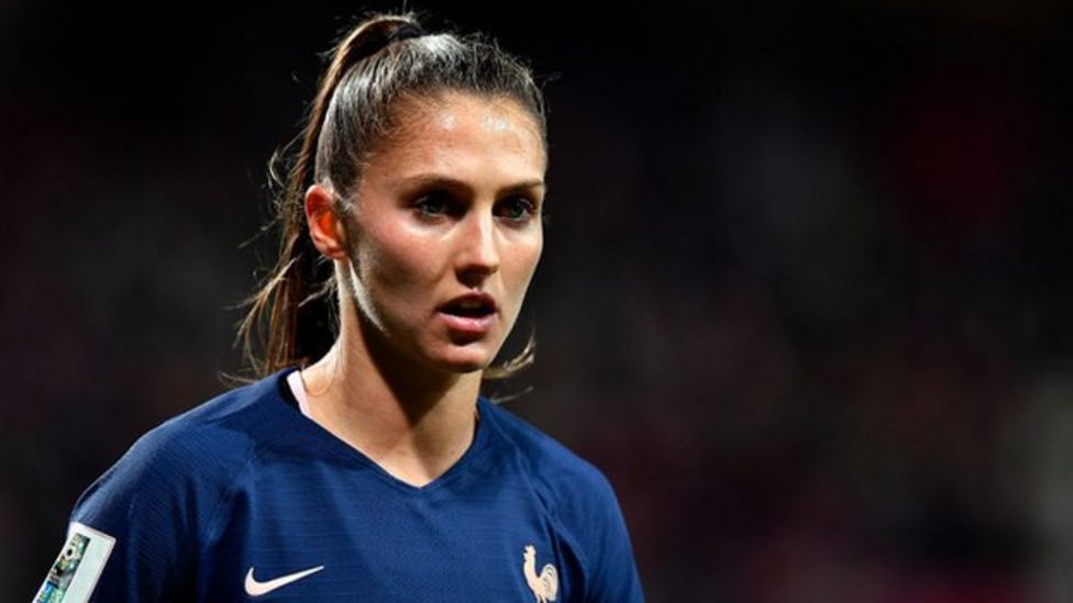 Eve Perisset: Chelsea sign France defender on three-year deal from ...