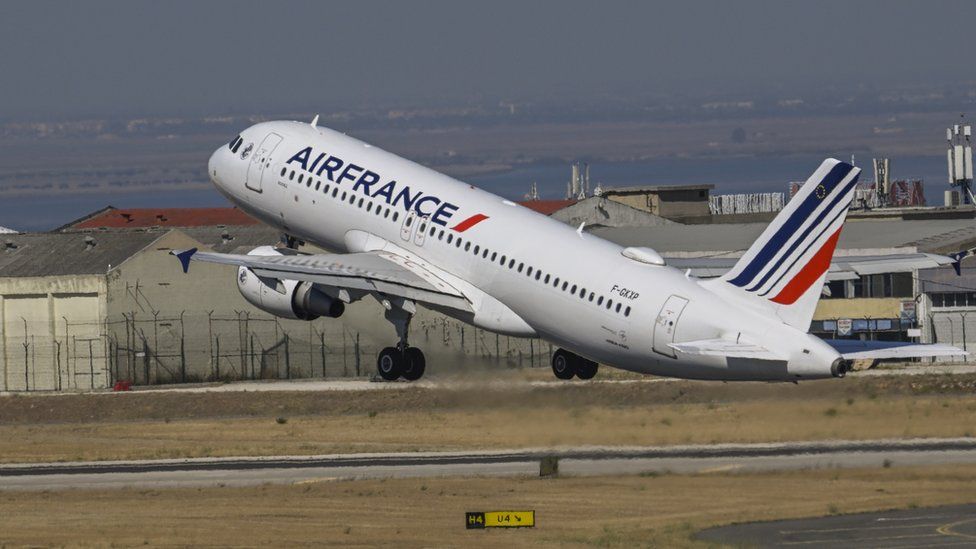 Самолет Air France собирается взлететь