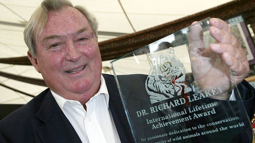 Dr. Richard Leakey poses with his award inside at the 10th Annual Safari Brunch on October 16, 2004 at the Playboy Mansion in Beverly Hills, California