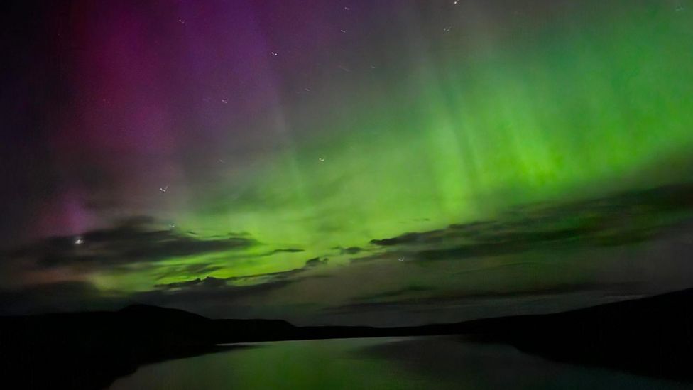 In pictures: The Aurora Borealis over Scotland - BBC News