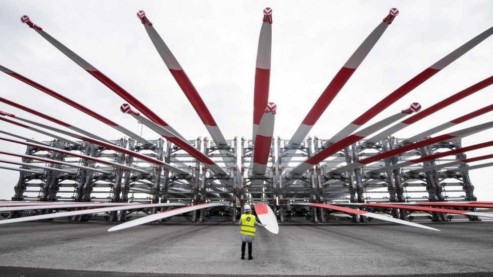 GE turbine blades in France