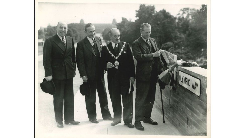 London 1948 Olympic Plaque Restored At Wembley Park - BBC News