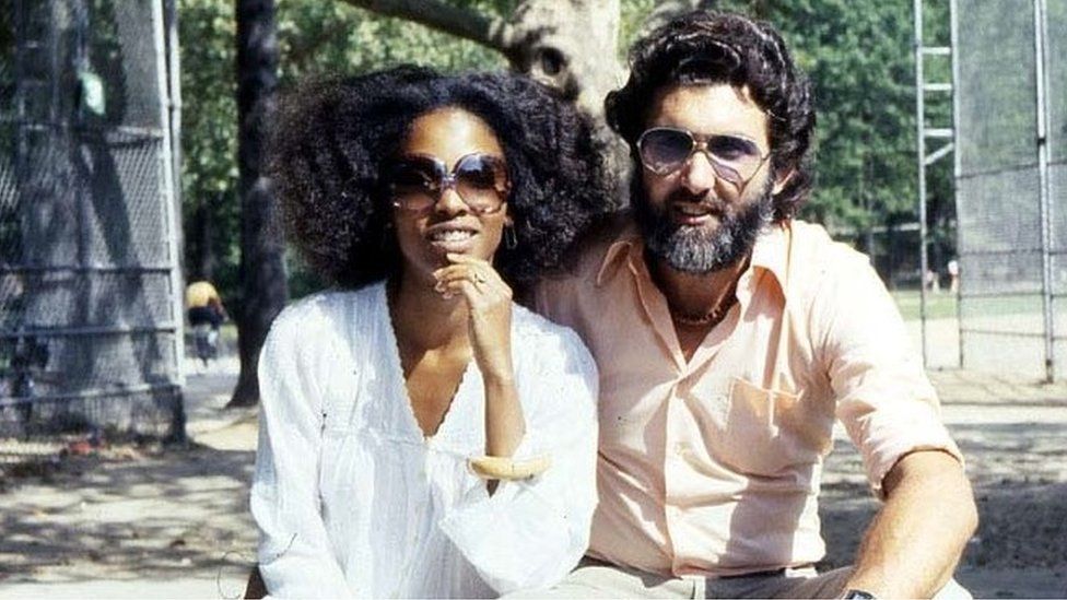 Bristol zoologist's widow remembers husband's pioneering work BBC News