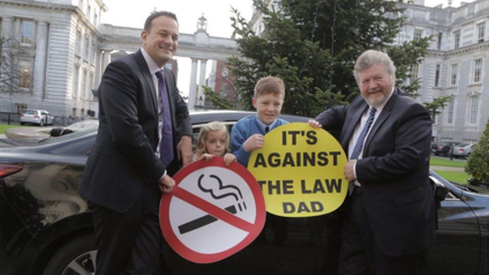 Health Minister Leo Varadkar and Minister for Children James Reilly posed with Millie Sunderland and Fionn O'Callaghan to publicise the forthcoming ban