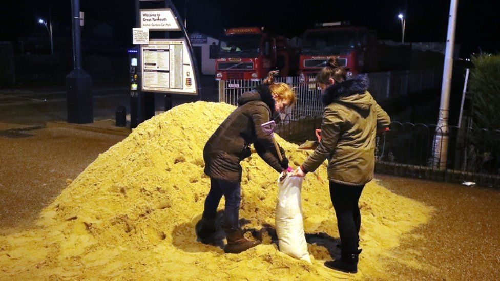 People filling sandbags in Great Yarmouth
