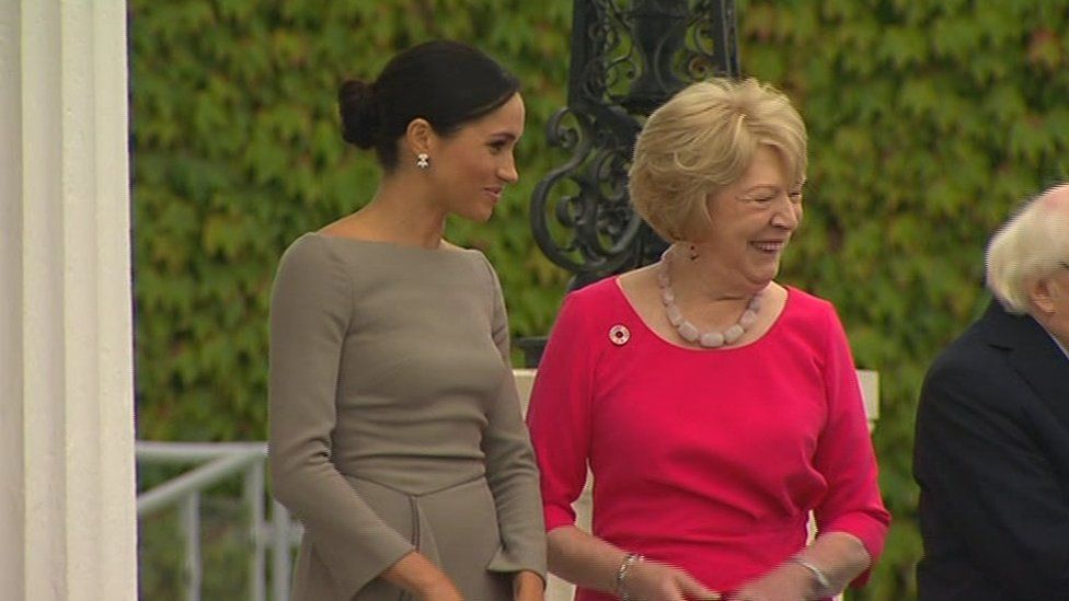 Dublin Public Greets Duke And Duchess Of Sussex Bbc News