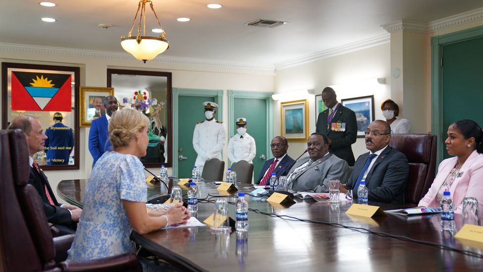 Earl of Wessex and Countess of Wessex with Antigua and Barbuda premier Gaston Browne and his cabinet in a meeting