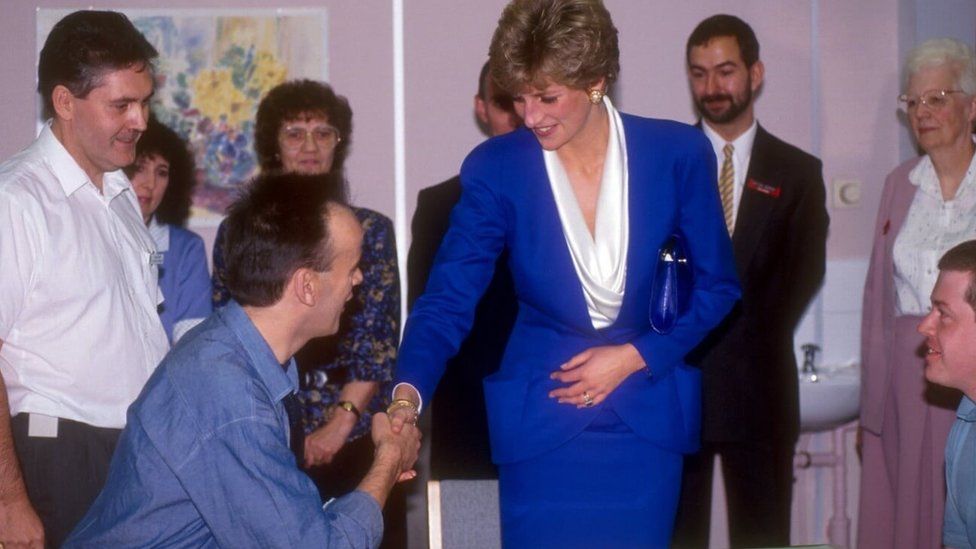 Princess of Wales meeting a patient at Mildmay Hospital in east London
