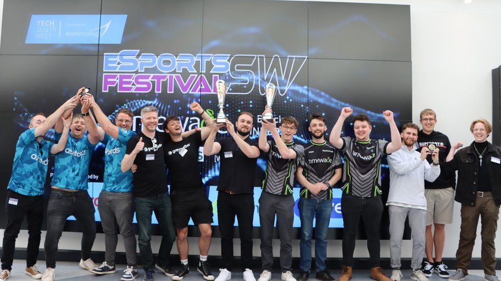 Teams at the esports festival at Exeter College