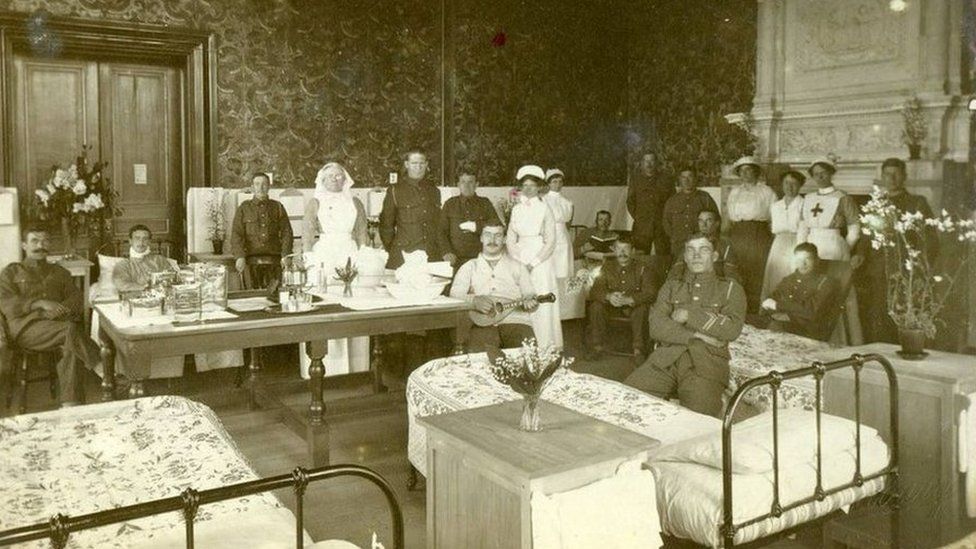 World War One soldiers in relief hospital ward in State Dining Room - Longleat House dated June 1915