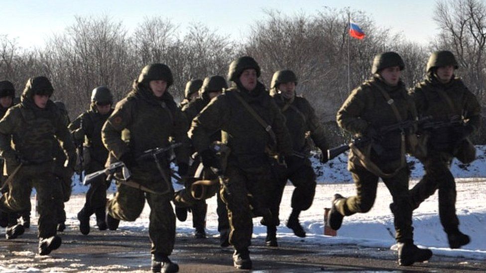 Russian soldiers on exercise, 8 Feb 16