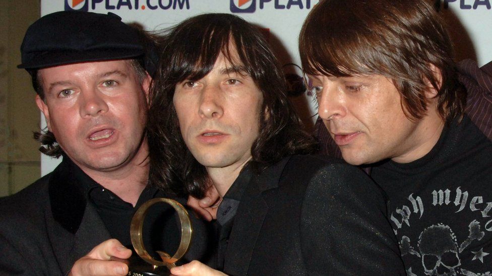 Мартин Даффи (слева) с товарищами по группе Primal Scream Бобби Гиллеспи и Мани