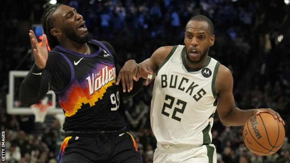 NBA: Khris Middleton Stars As Milwaukee Bucks Beat Phoenix Suns - BBC Sport