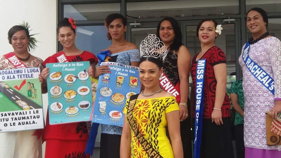 This year's pageant contestants (back), with Miss Samoa Fa'afafine 2015 Steve Auina in front