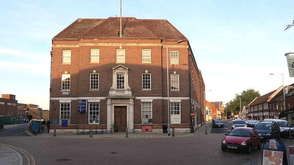 Bid to turn former King's Lynn post office into flats and bars BBC News