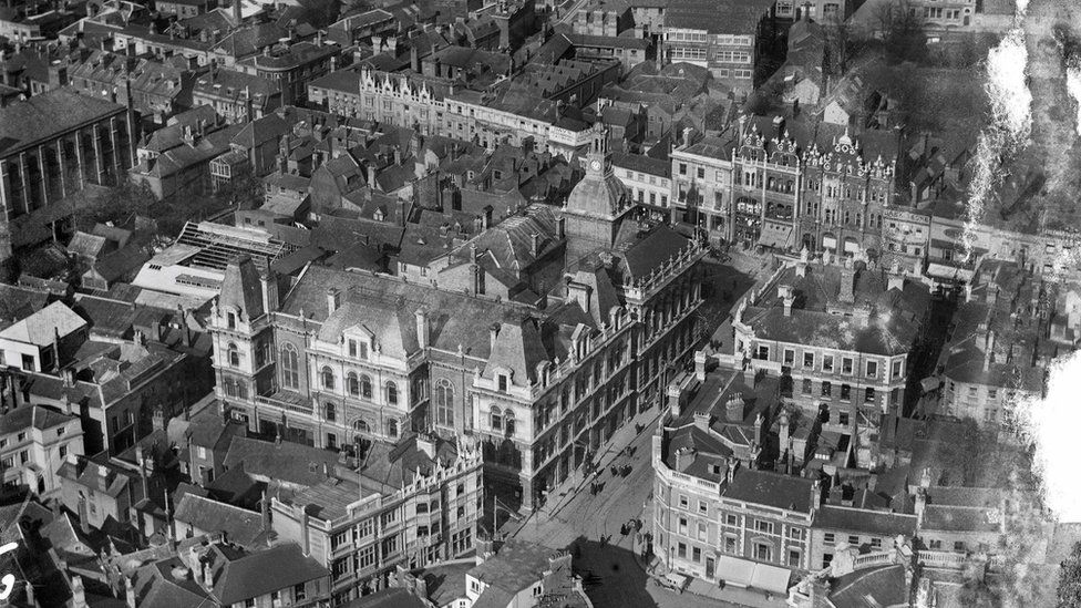 Photo of Ipswich Town Hall and Corn Exchange taken sometime in 1921
