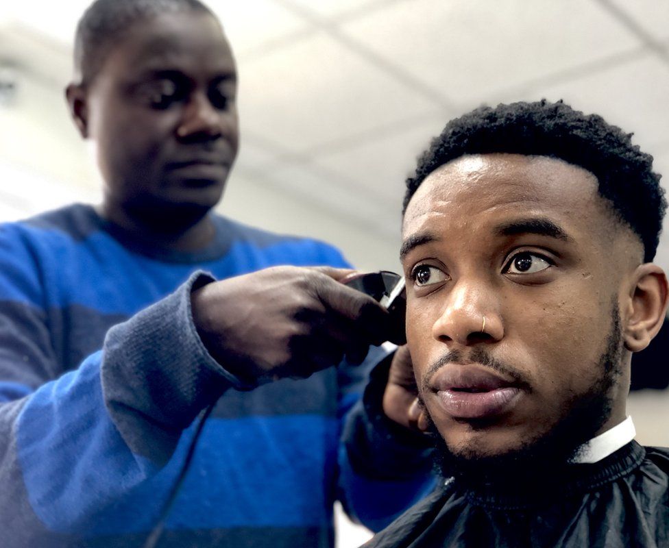 Mobile Barbering It S Like Uber But For Haircuts Bbc News