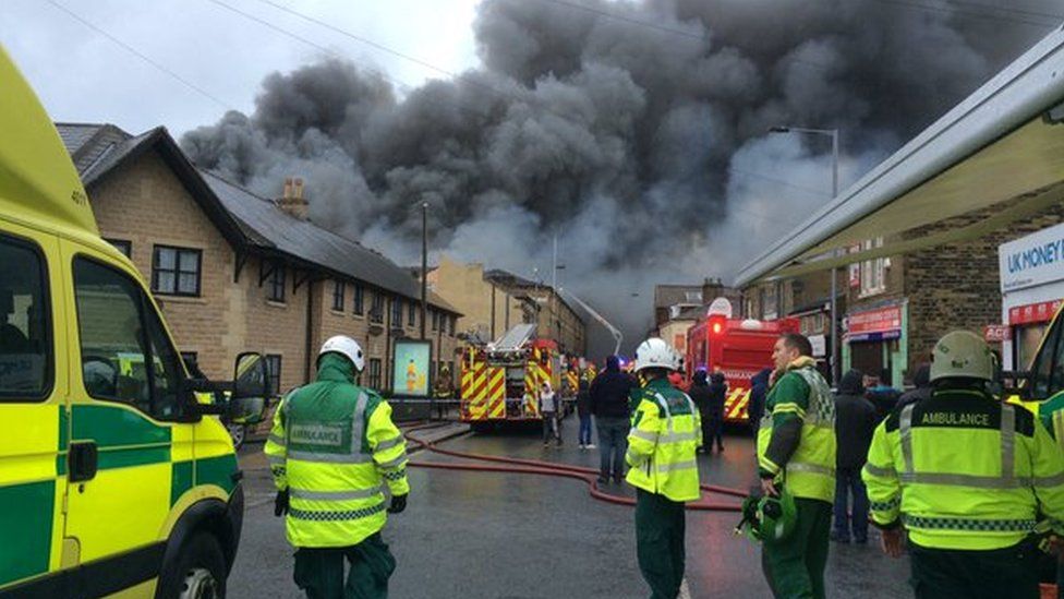 Bradford Mill Fire Prompts Evacuations Bbc News