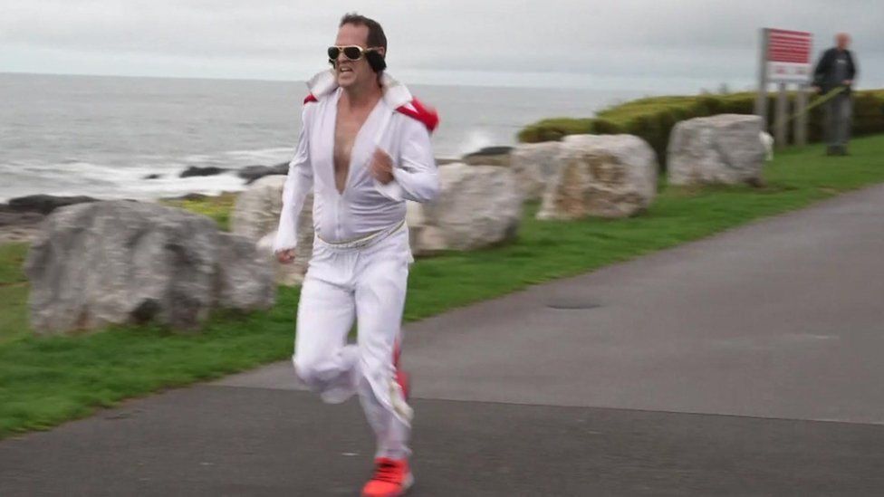 Runner dressed as Elvis