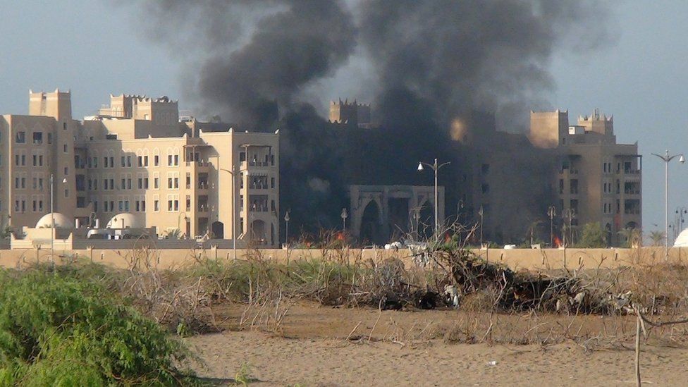 Yemen conflict PM Bahah escapes Aden hotel attack BBC News