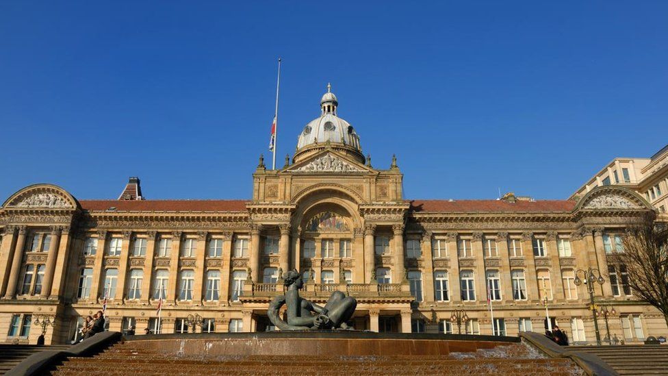 Birmingham bins not returned because of 'council squabble' - BBC News