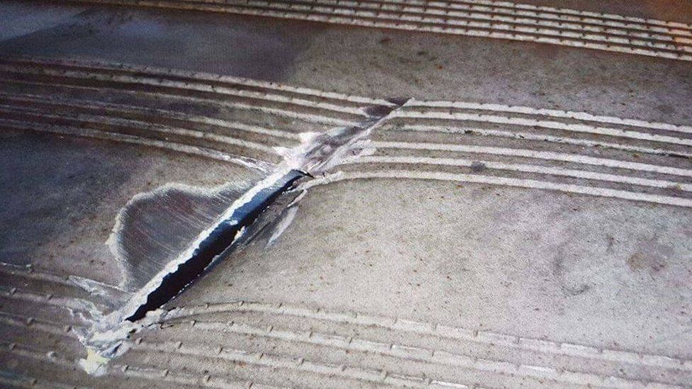 Helicopter spun after 'losing total tail rotor control' BBC News