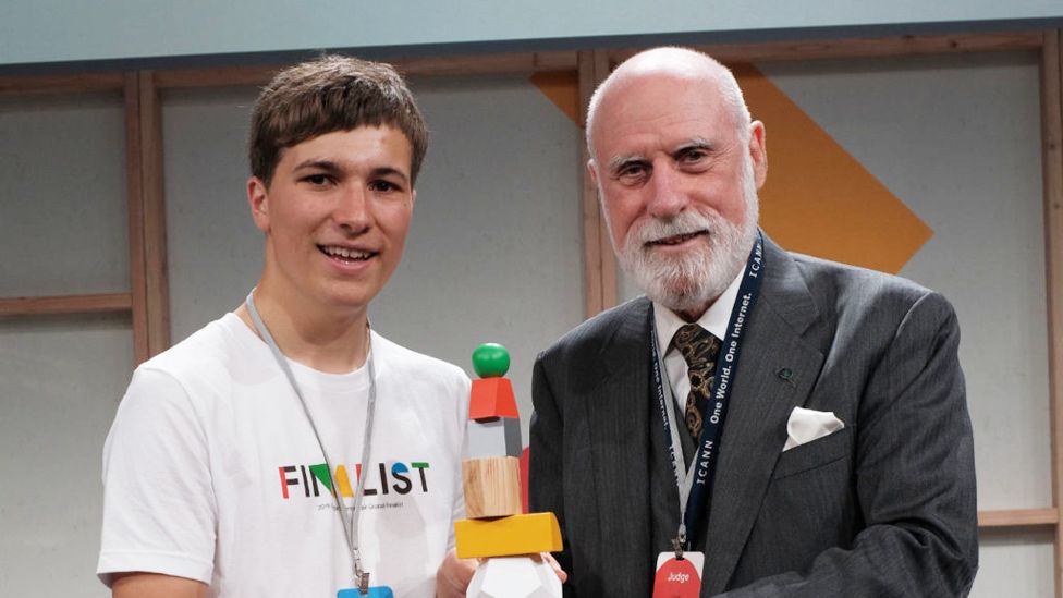 Resultado de imagen para Fionn Ferreira + Gran Premio de Ciencia en la Feria de Google,