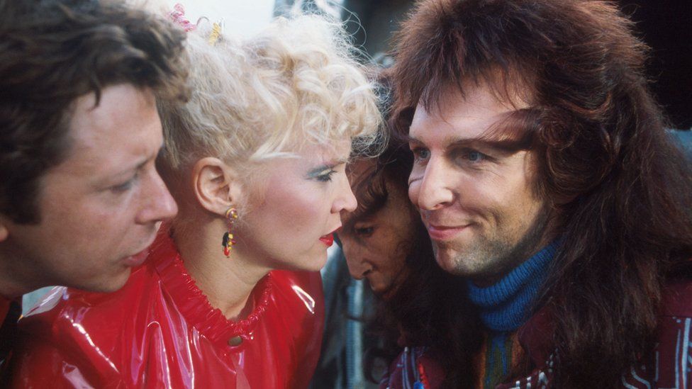 Ford Prefect, Trillian and Zaphod Beeblebrox in a scene of the series