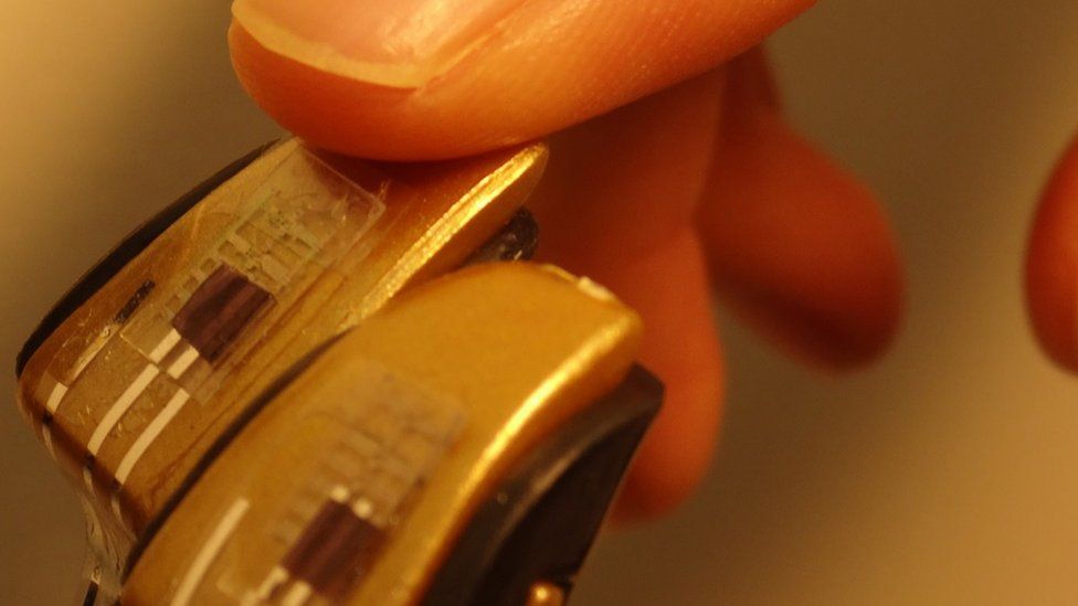 flexible sensors stuck to artificial fingers